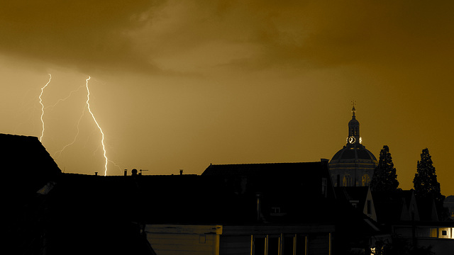 Storm over Leiden