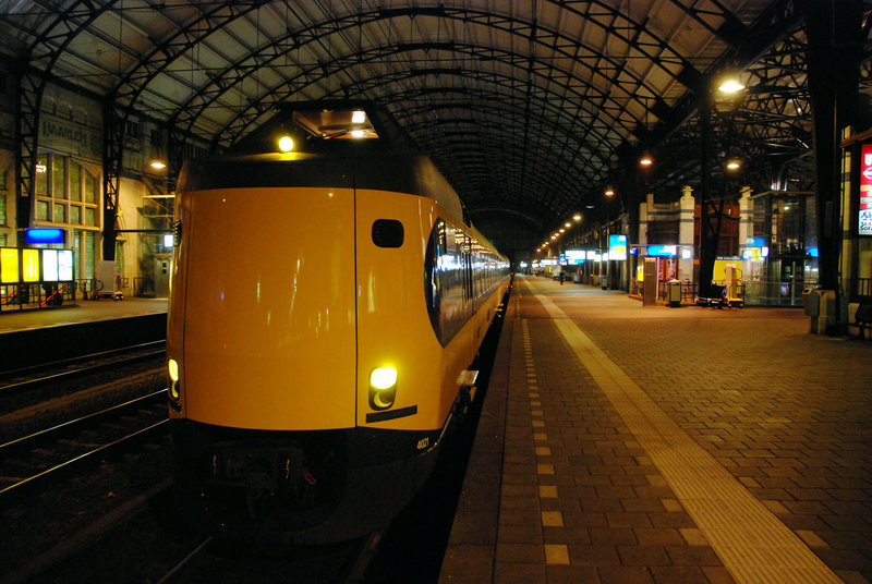 Freshly painted 4021 waiting at Haarlem Station