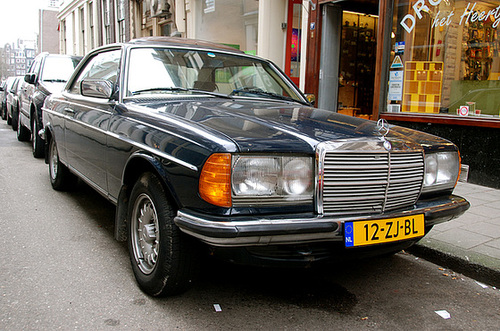 Mercedes-Benz 230 CE