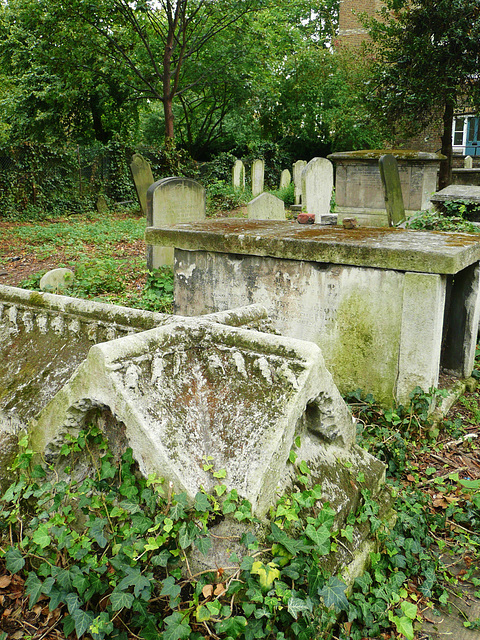 st.paul's graveyard, west hackney, london