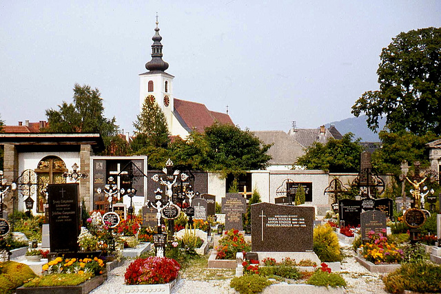 Viechtwang Cemetery