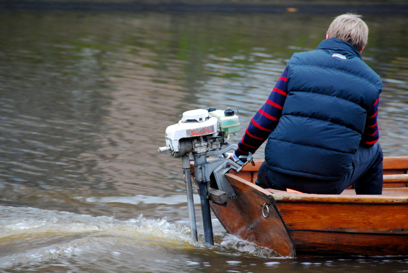 Swallow outboard motor