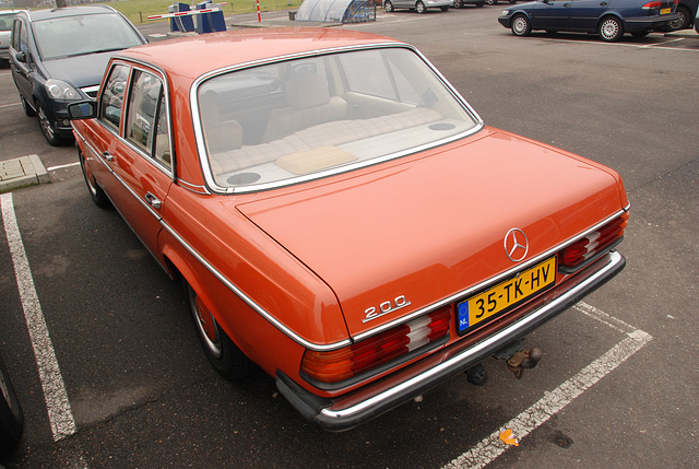 1982 Mercedes-Benz 200