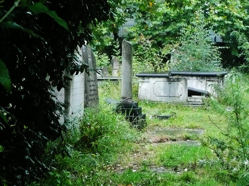 jewish cemetery, kingsbury rd, london