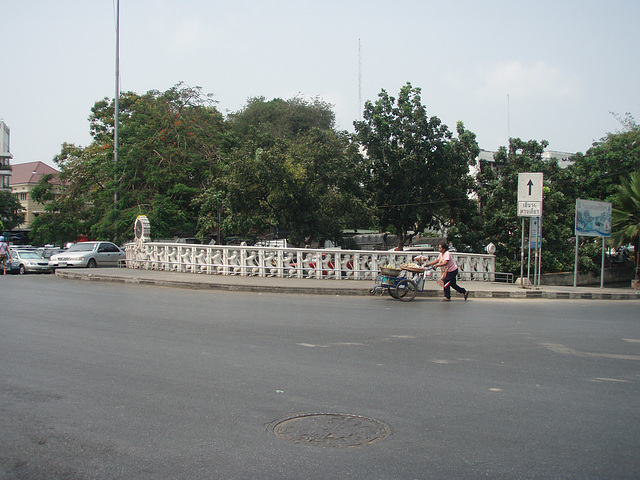 hand cart at intersection