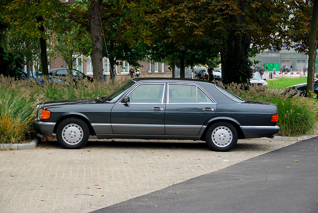 Mercedes-Benz W126