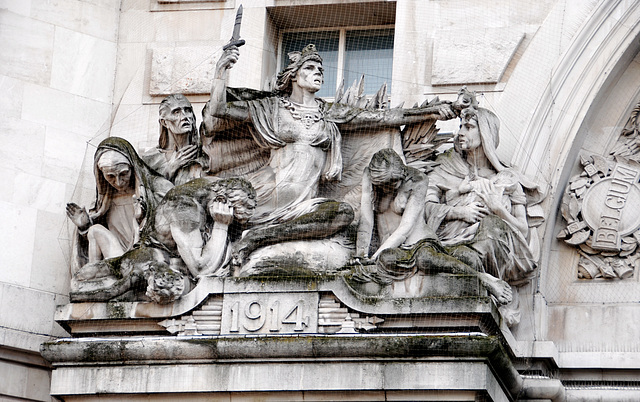 Monuments on London Waterloo Station