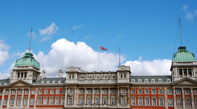 Wires on top of the Admirality