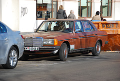 Mercedes-Benz W123 in Vienna