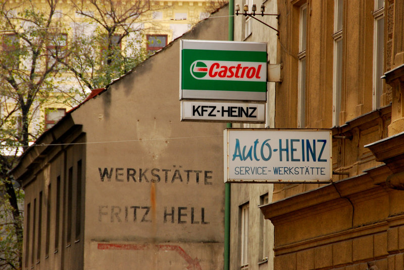 Fritz Hell's garage