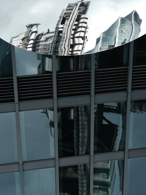 lloyds warped, london