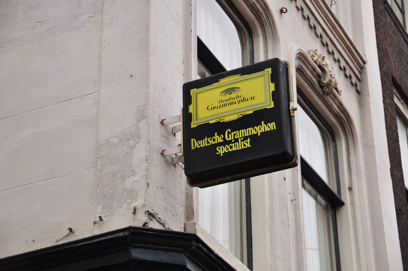 Deutsche Grammophon Specialist