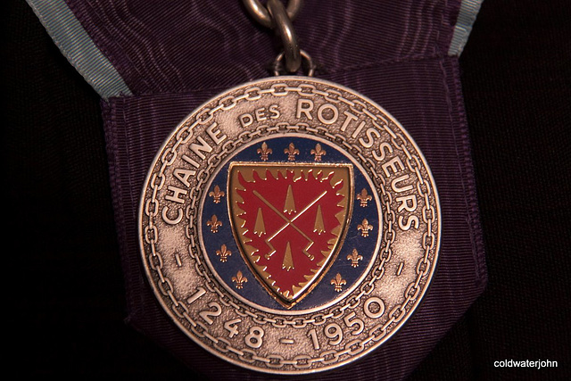 The collar badge of a Chevalier de La Chaine Des Rotisseurs!