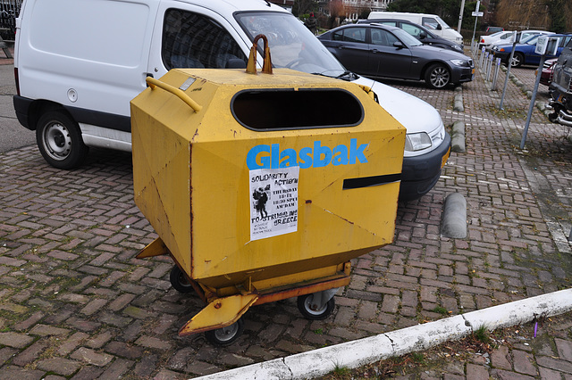 Mini bottle bank