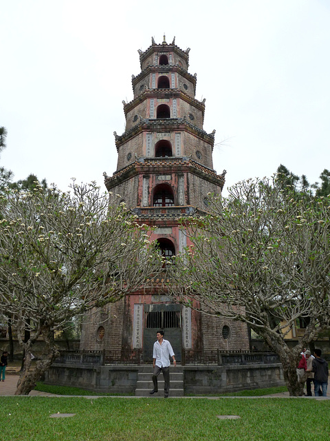 Phoc Duyen Tower, Thien Mu Pagoda