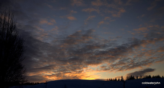 Dawn breaking Dec 22 09:30 with more snow on its way