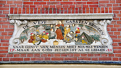 Gable stone De Veyf Garsten Brooden