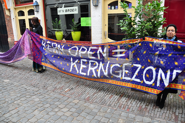 dies natalis of Leiden University: protest against a proposed move of the Kern Library