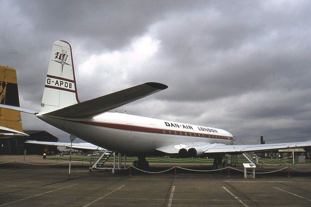 de Havilland DH106 Comet 4 G-APDB (Dan-Air)