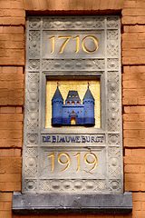 Gable stone in Amsterdam – De Blaauwe Burgt