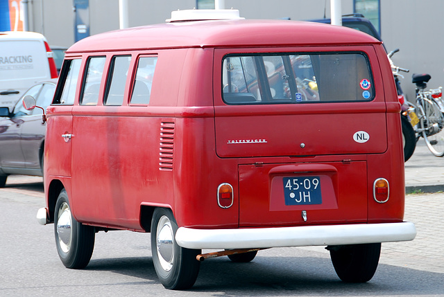 Industrie motorendag 2008: 1969 Volkswagen 23 camper bus