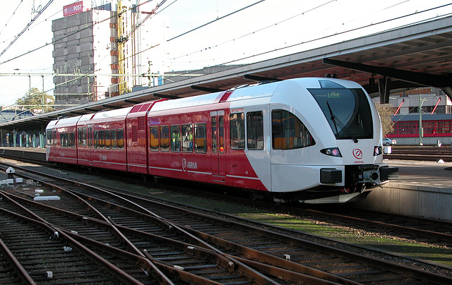 Trains of the North of the Netherlands: the new 305