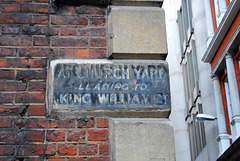 Abchurch Yard leading to King William St
