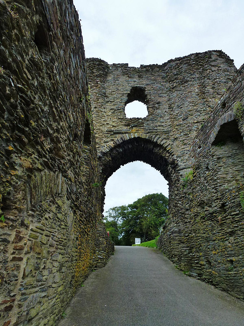 launceston castle, cornwall