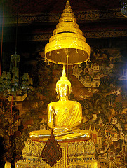 Bronze Buddha image in the main Bot