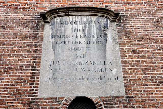 Gable stone of the Remonstrant Reformed Almshouse