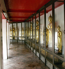 Gold Buddha images