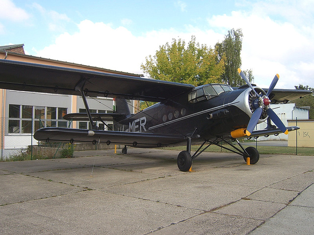 Antonov AN-2 HA-MER