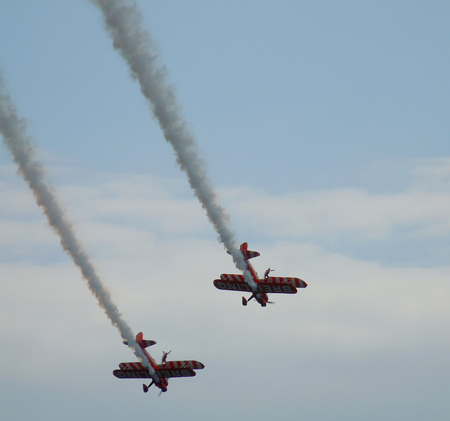 Breitling Wing Walkers  (Boeing Kaydet x2)