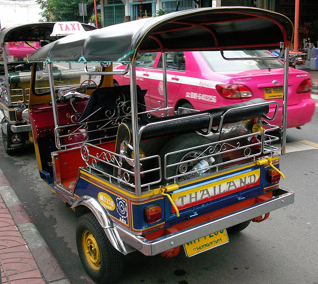 Tuk-tuk