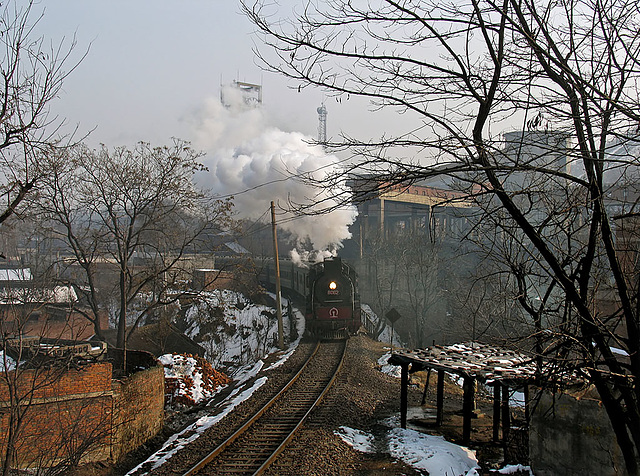 Passing Dazhuangkuang colliery