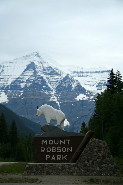 West Entrance Mount Robson Provincial Park