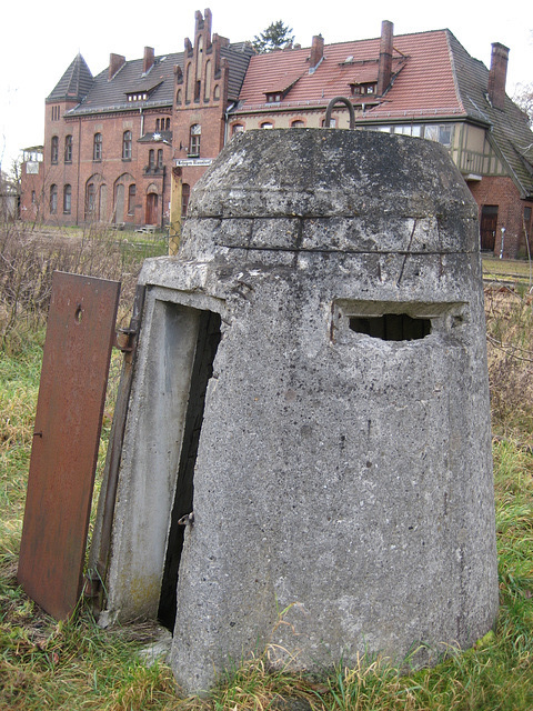 Ehemaliger Bunker Bahnhofsgelände Rehagen