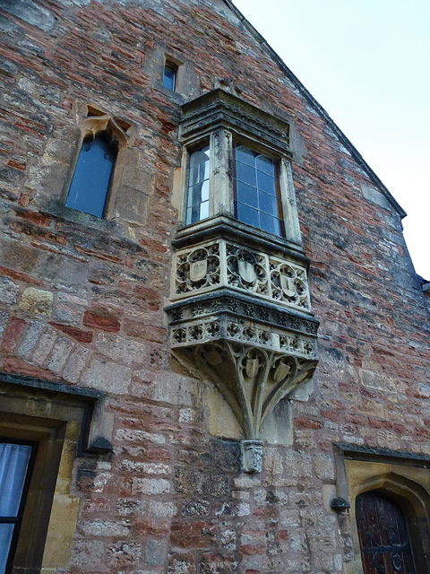 wells cathedral precinct oriel