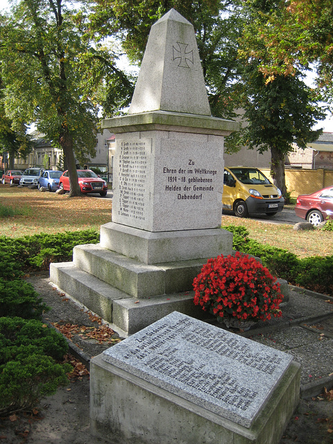 Denkmal Weltkriege Dabendorf -1