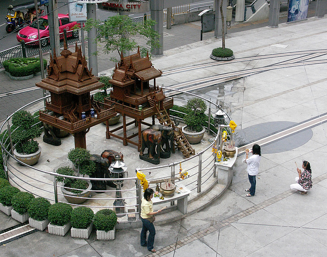 Shrine near Siam Centre, Rama I