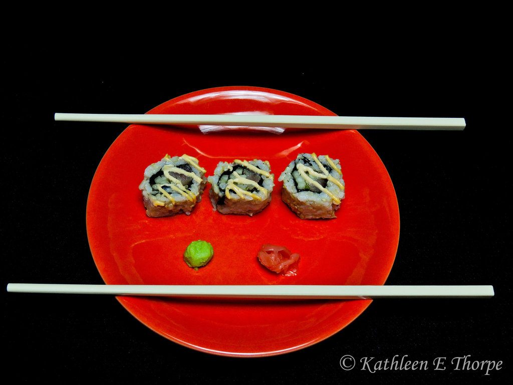 Spicy Tuna Sushi - Yum!!!  Will catch up soon!!