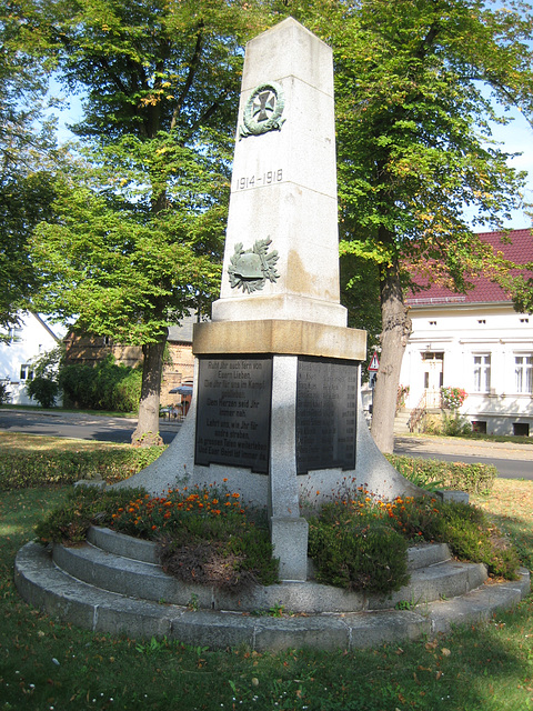 Denkmal Weltkriege - Groß Schulzendorf/1