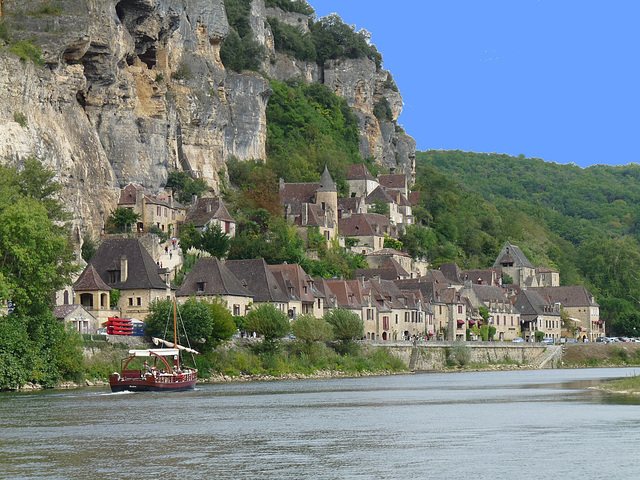 La Roque Gargeac- View From the River