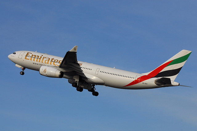 A6-EKX A330-243 Emirates