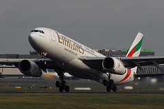 A6-EKX A330-243 Emirates