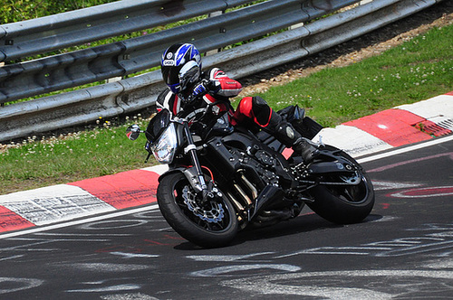 Nordschleife weekend – 2006 Yamaha FZ1 going through the corner