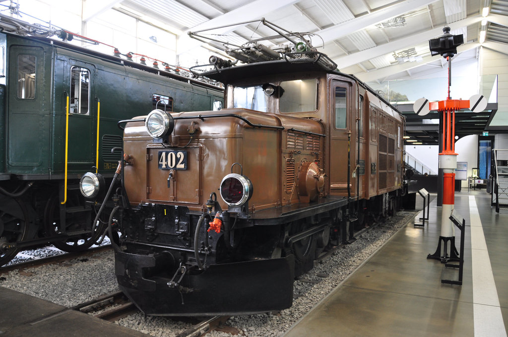 Holiday 2009 – 1921 Electrical freight engine Ge 6/6I nr. 402