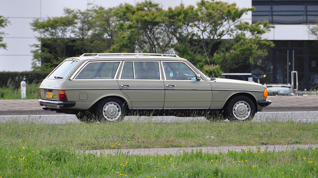 1984 Mercedes-Benz 300 TD Turbodiesel