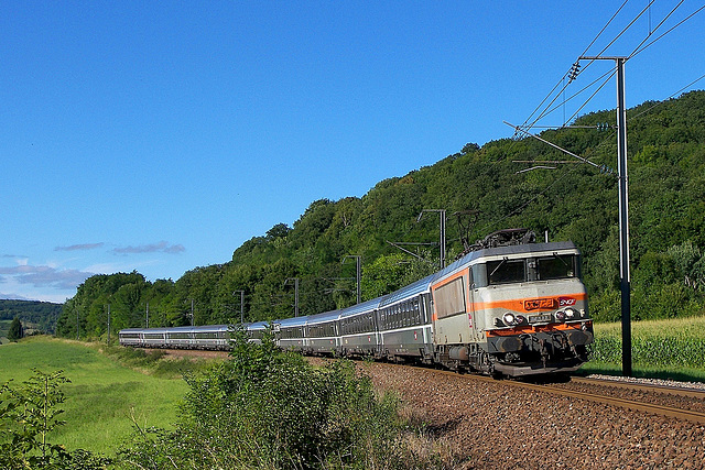 BB 22200 béton aux Arsures