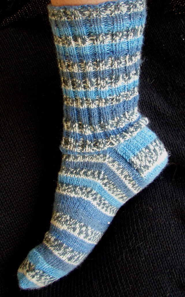 blue self patterning socks